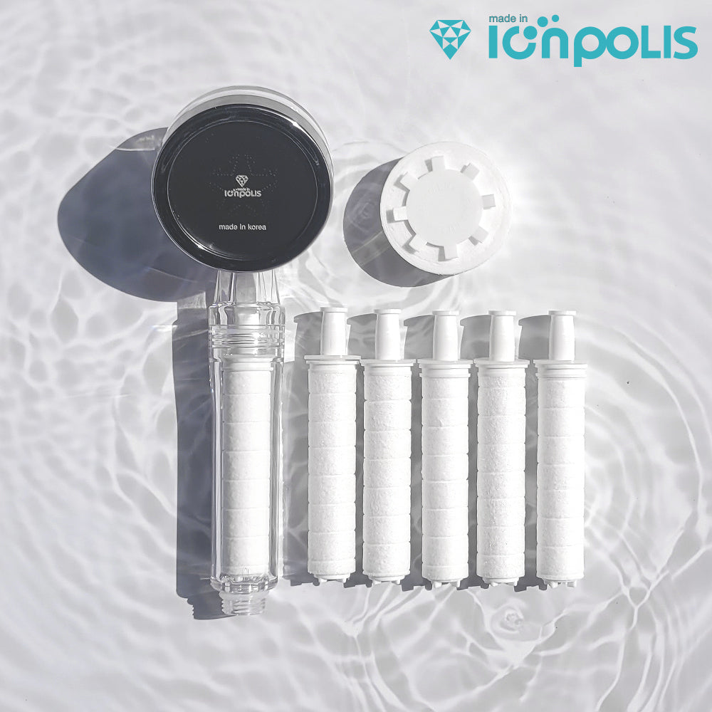 Ionpolis sa zamjenjivim dvostrukim filterom koja doazuje rezultatom o zadržavanju klora kamenca pjeska mikroplastika te omogućuje Vam spa iskustvo